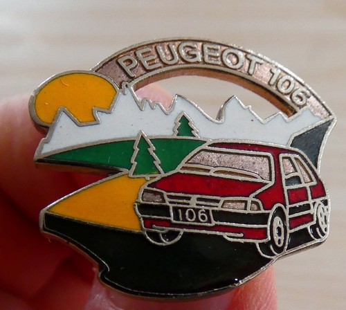 Beau pin voiture peugeot - beau, pin's